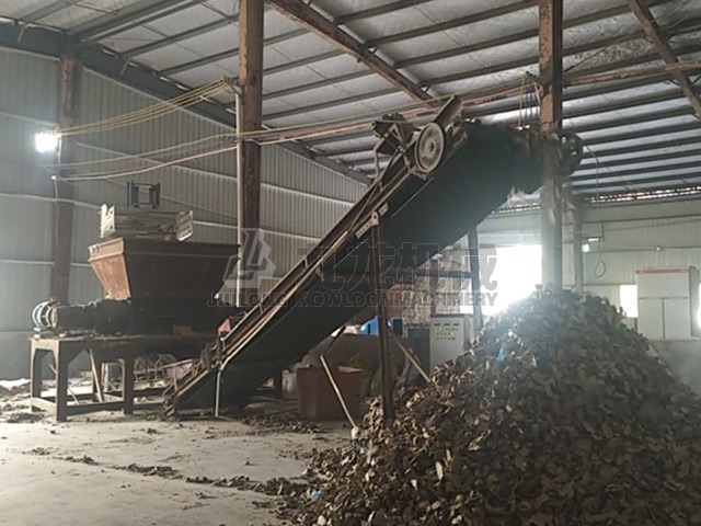 湖南廢紙撕碎、粉碎生產(chǎn)線現(xiàn)場